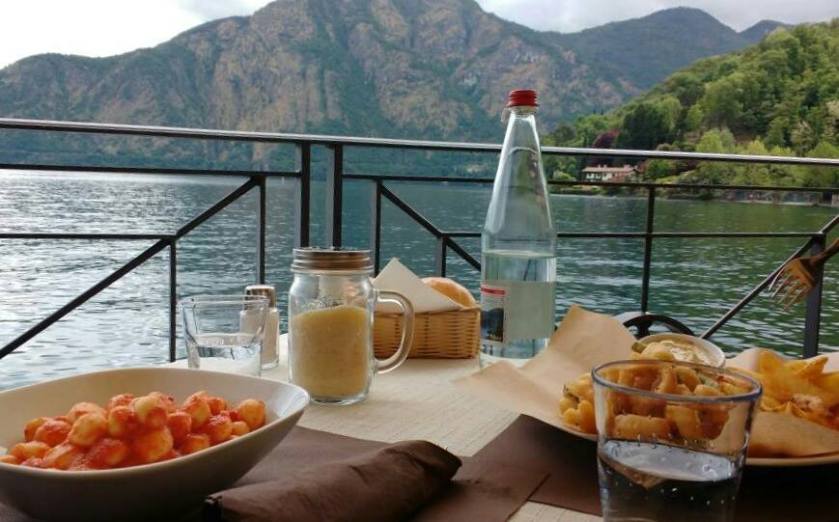 18870714_1397326433654314_501234081_n