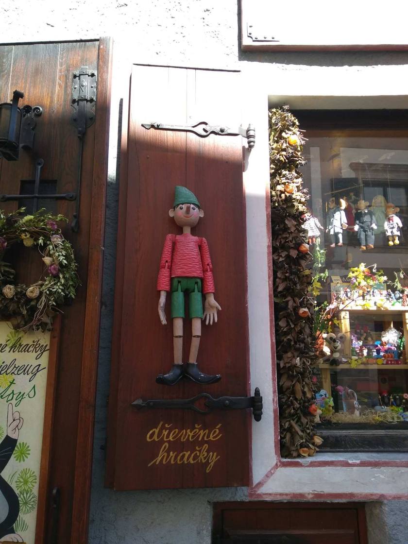 36366270_10212388643815582_8452072549889605632_n