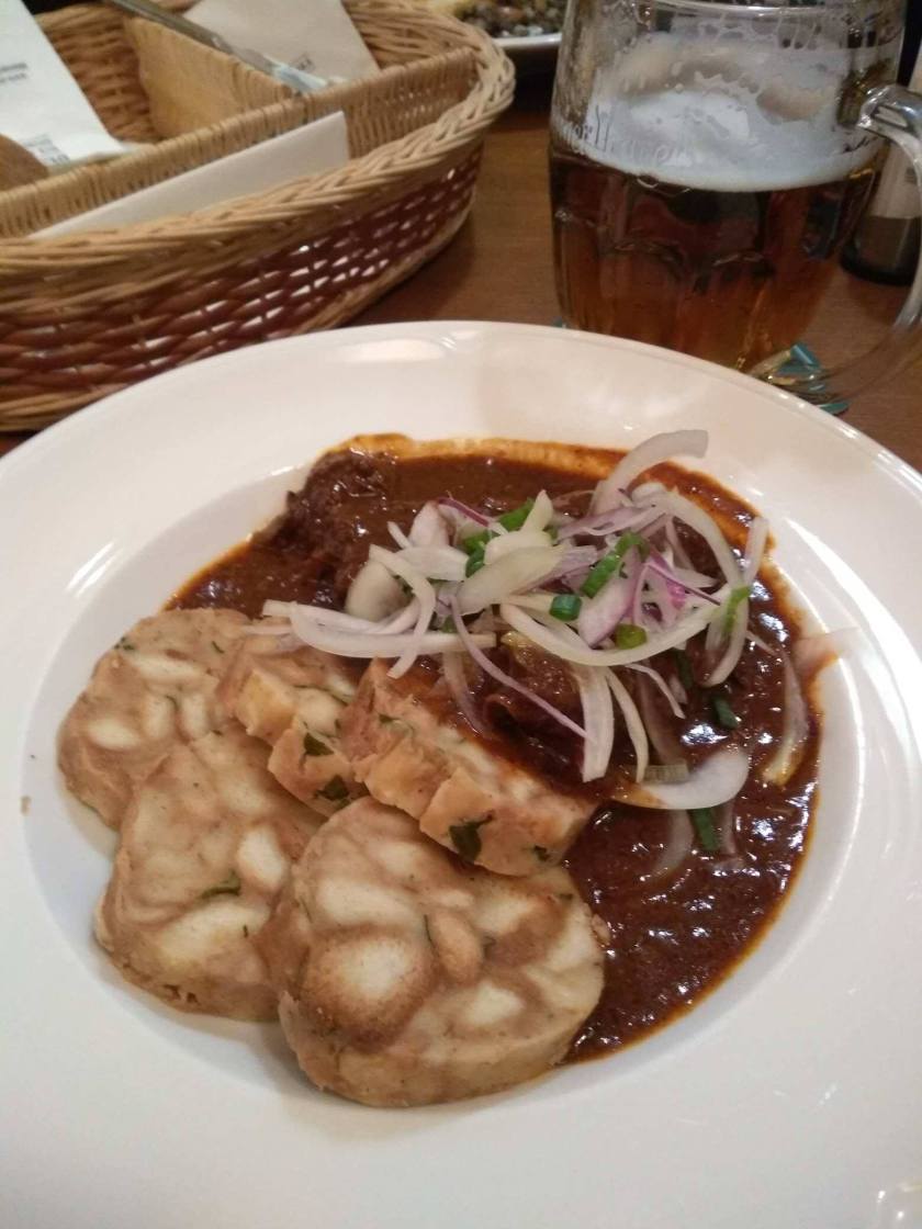 37967884_10212587598909335_634922142034558976_n