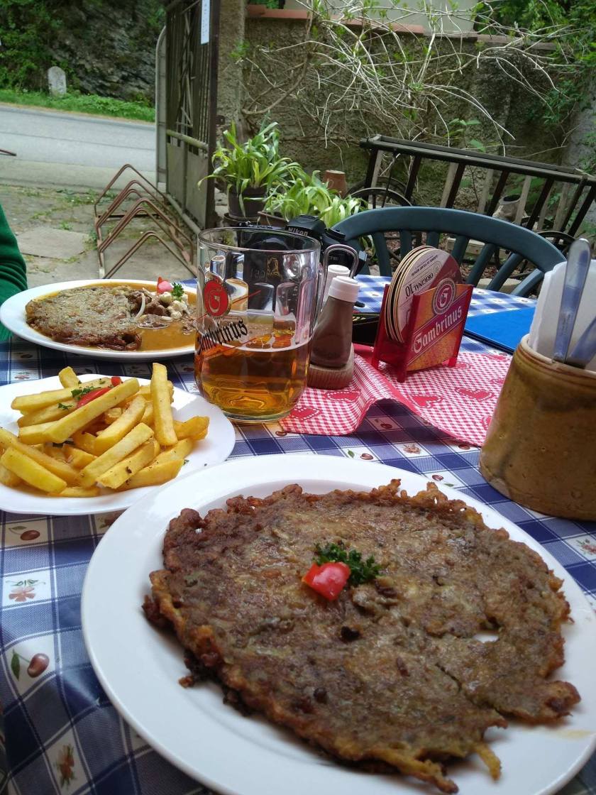 38043197_10212600855760748_4122579931647442944_n