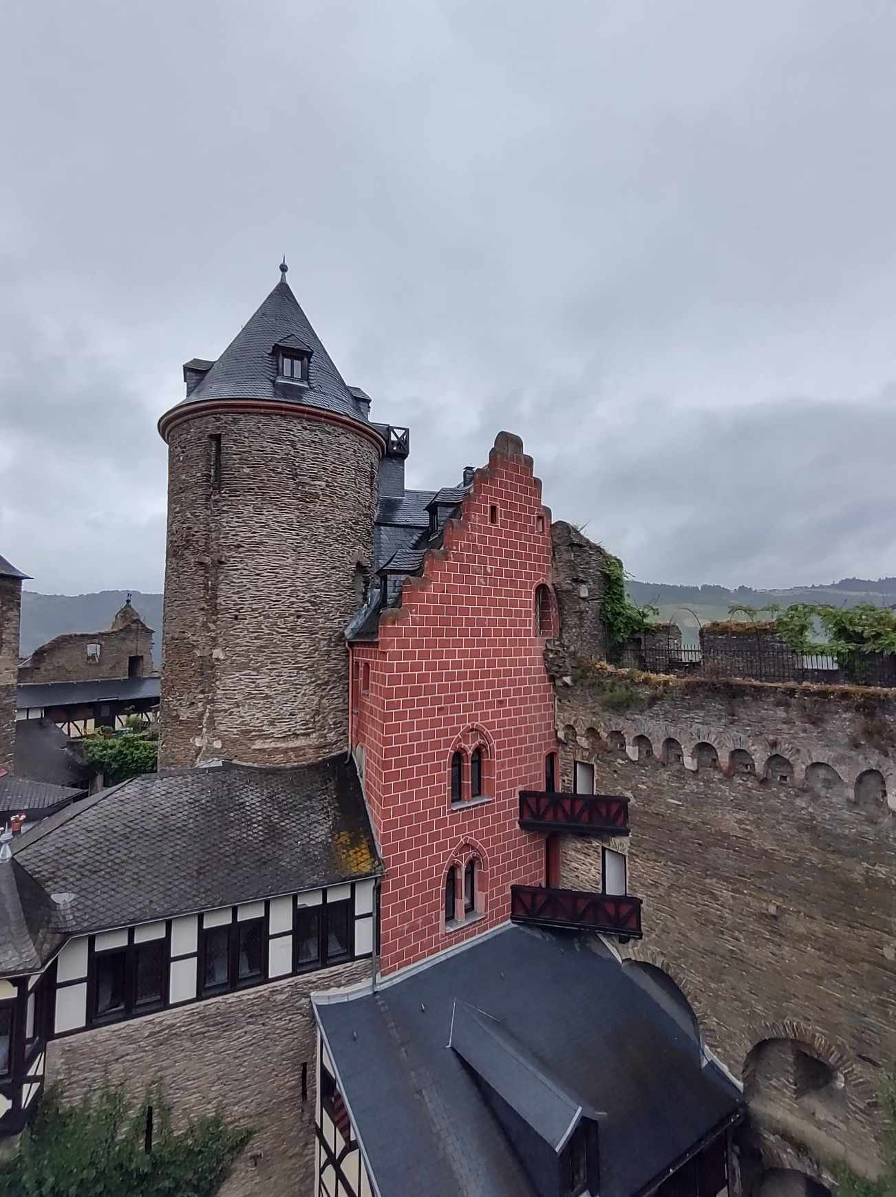 467477945_550350397853004_5621774682987484911_n